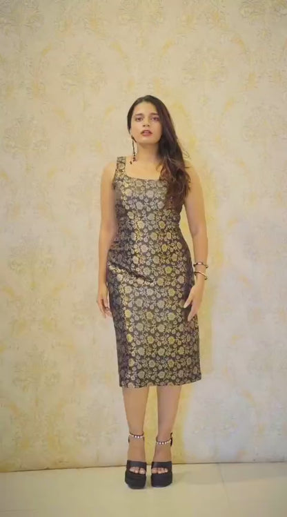 Gayatri Devi Sculpt Dress